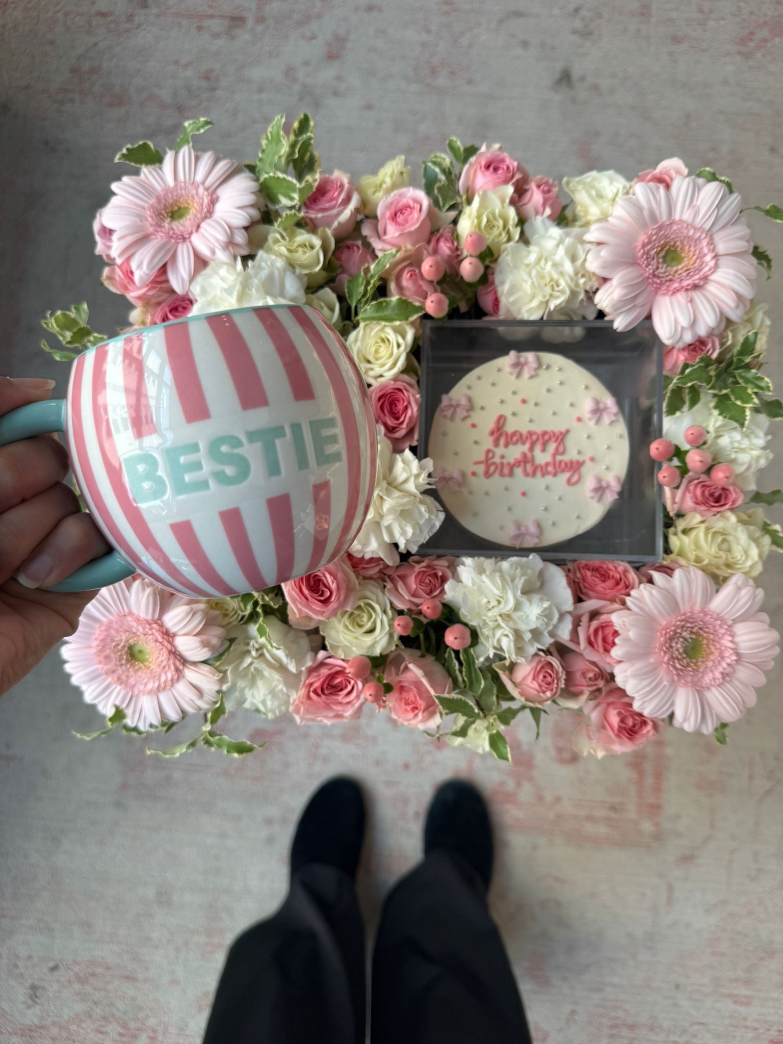 Bestie Birthday Tray (with Bow Cake)