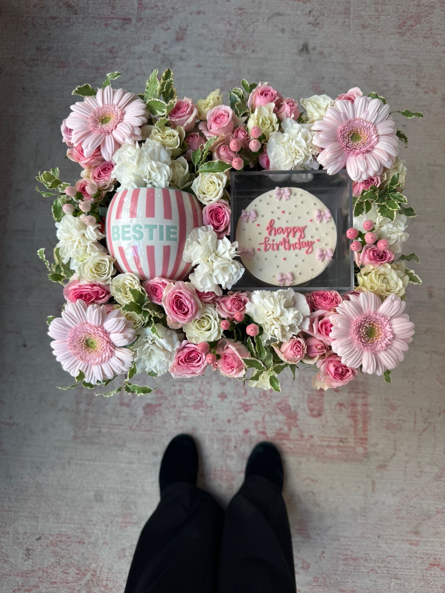 Bestie Birthday Tray (with Bow Cake)