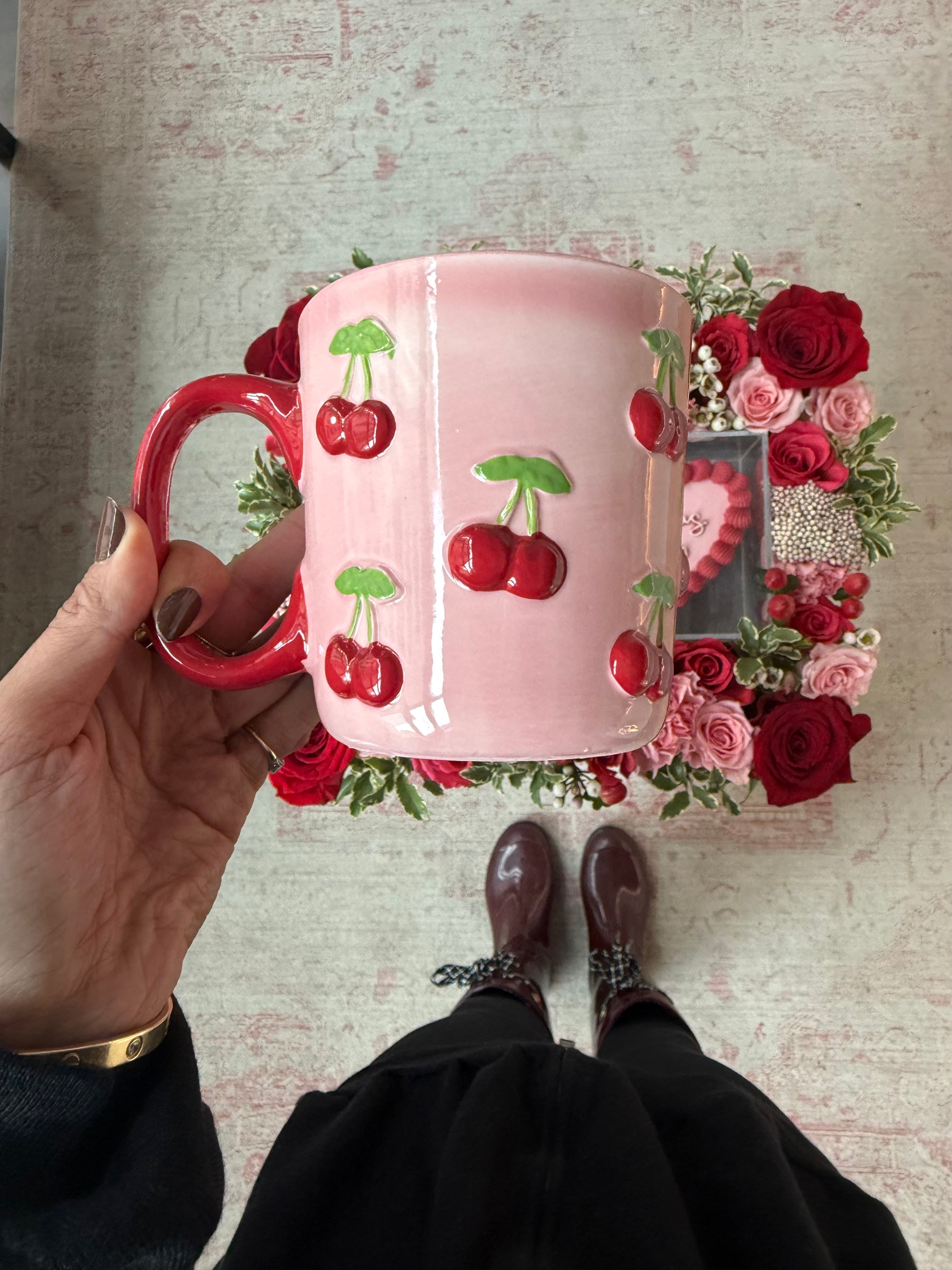 Aquarius Queen Birthday Tray (w/ Cherry Mug)