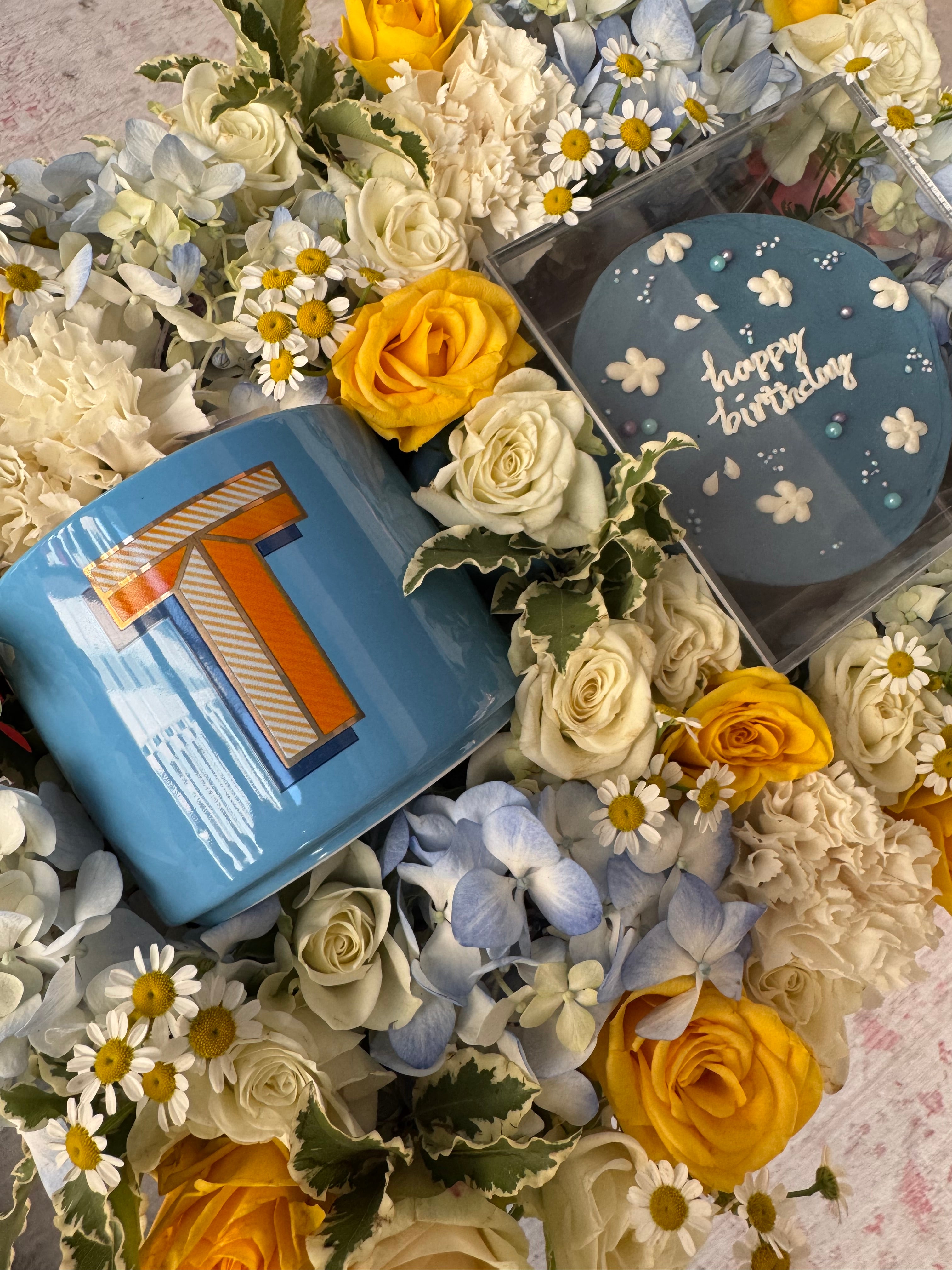 Letter R/E/T Tray with Cake