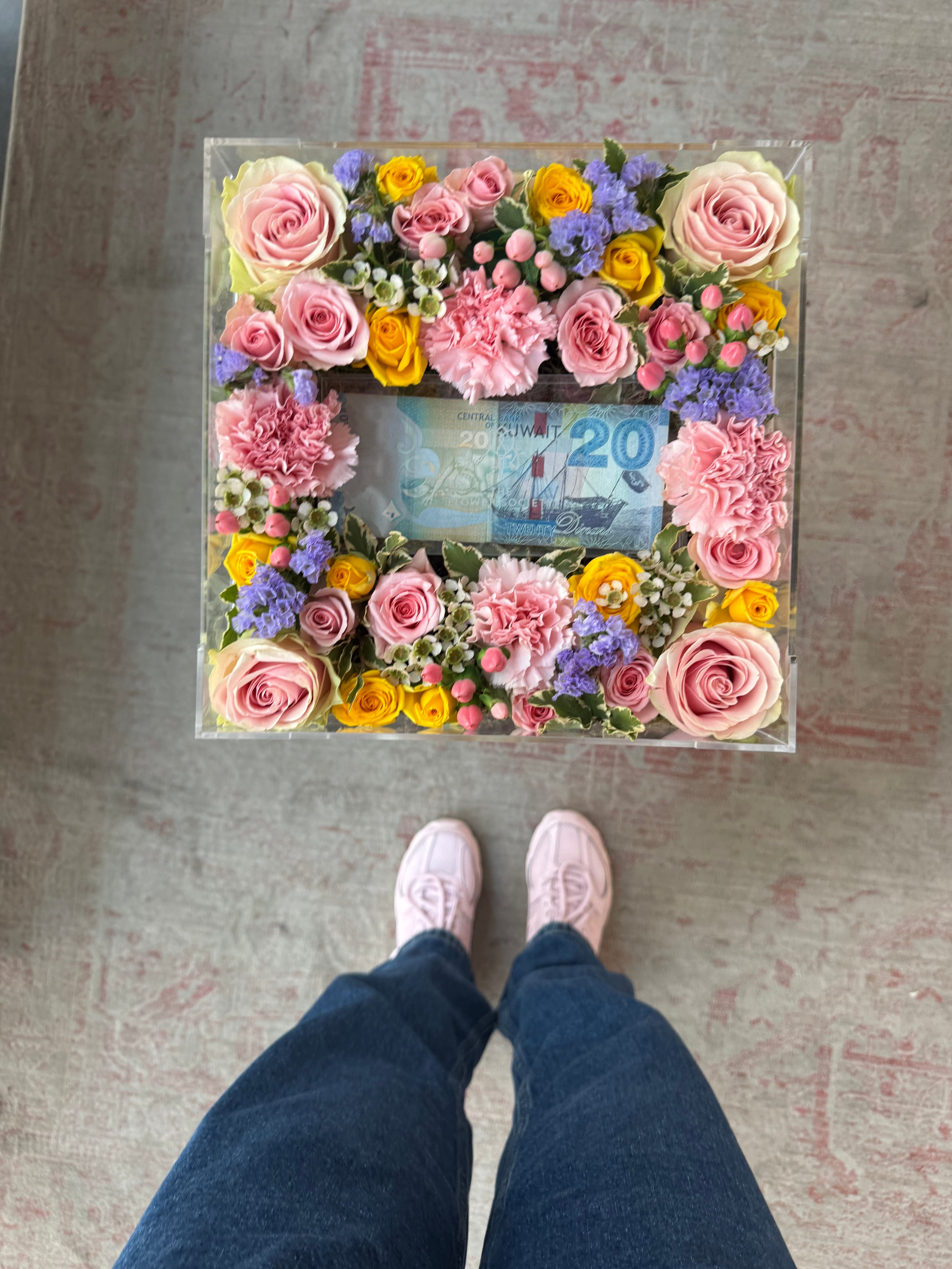 Class of 2025 Cash Bloom Box