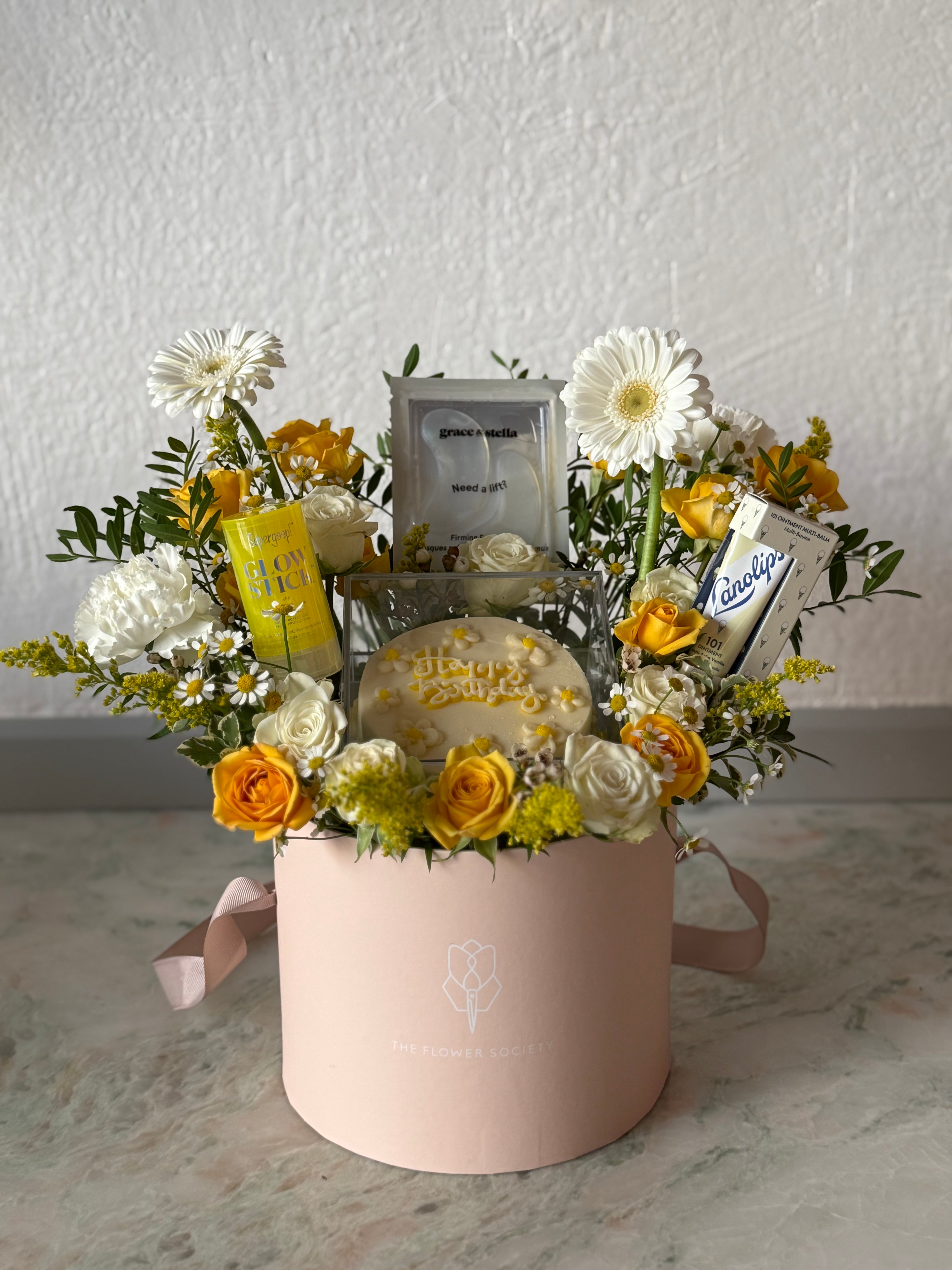 Daisy Cake Hatbox w/ Make Up