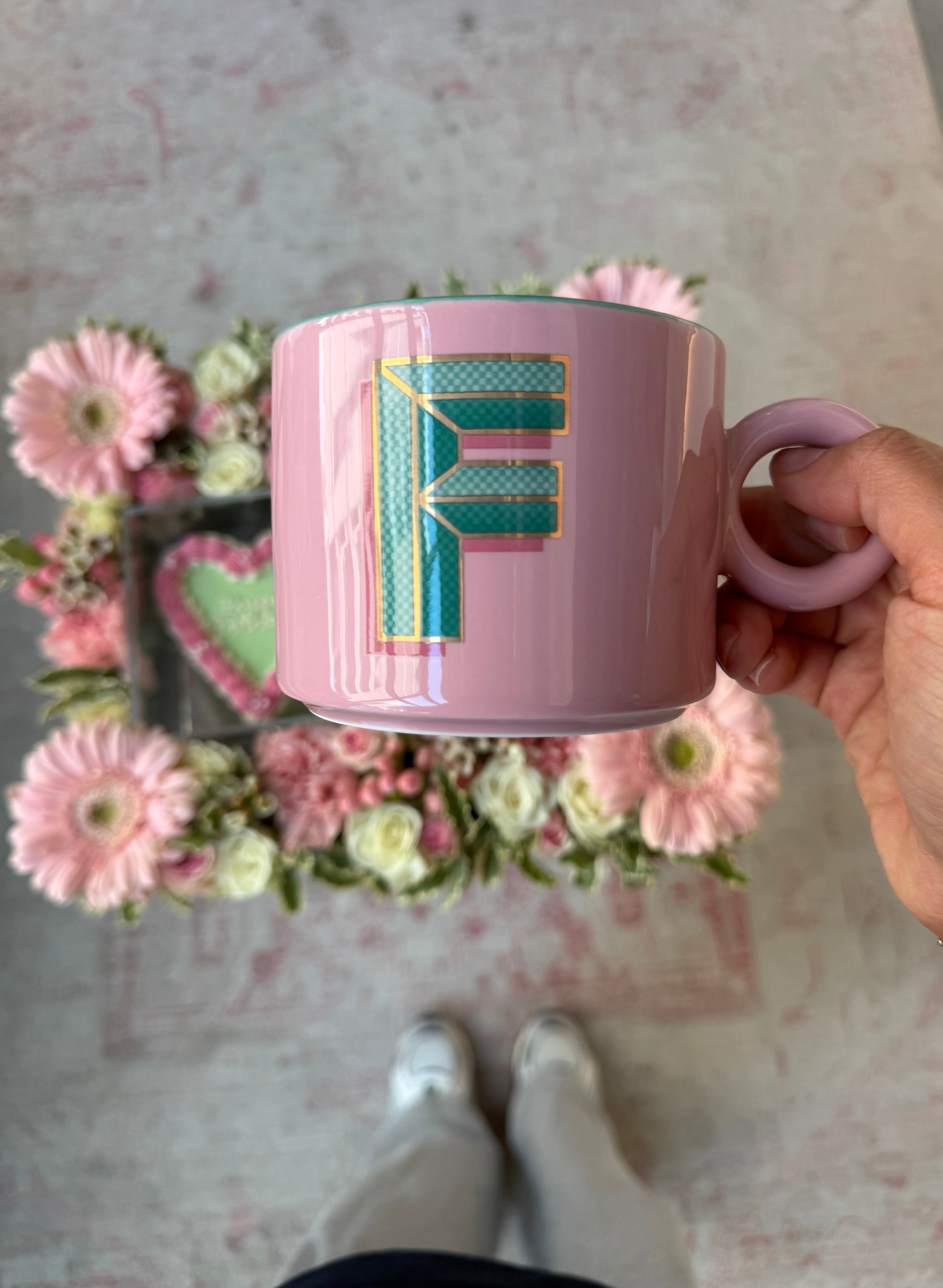 We π F Floral Tray