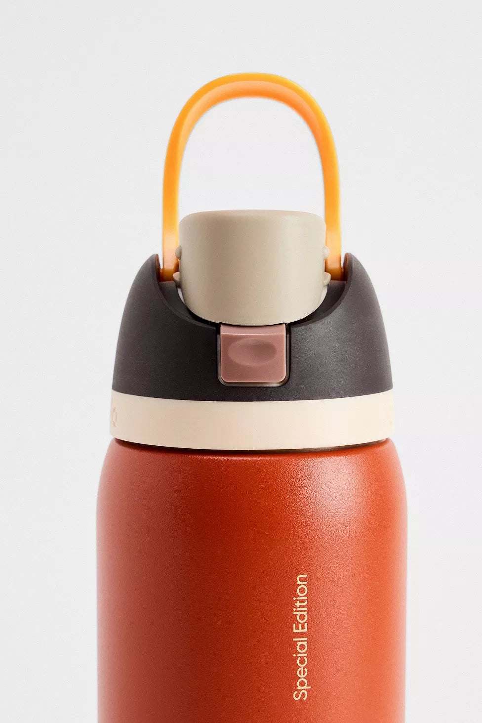 Special Edition Owala Free Sip 32oz Water Bottle (Spice)
