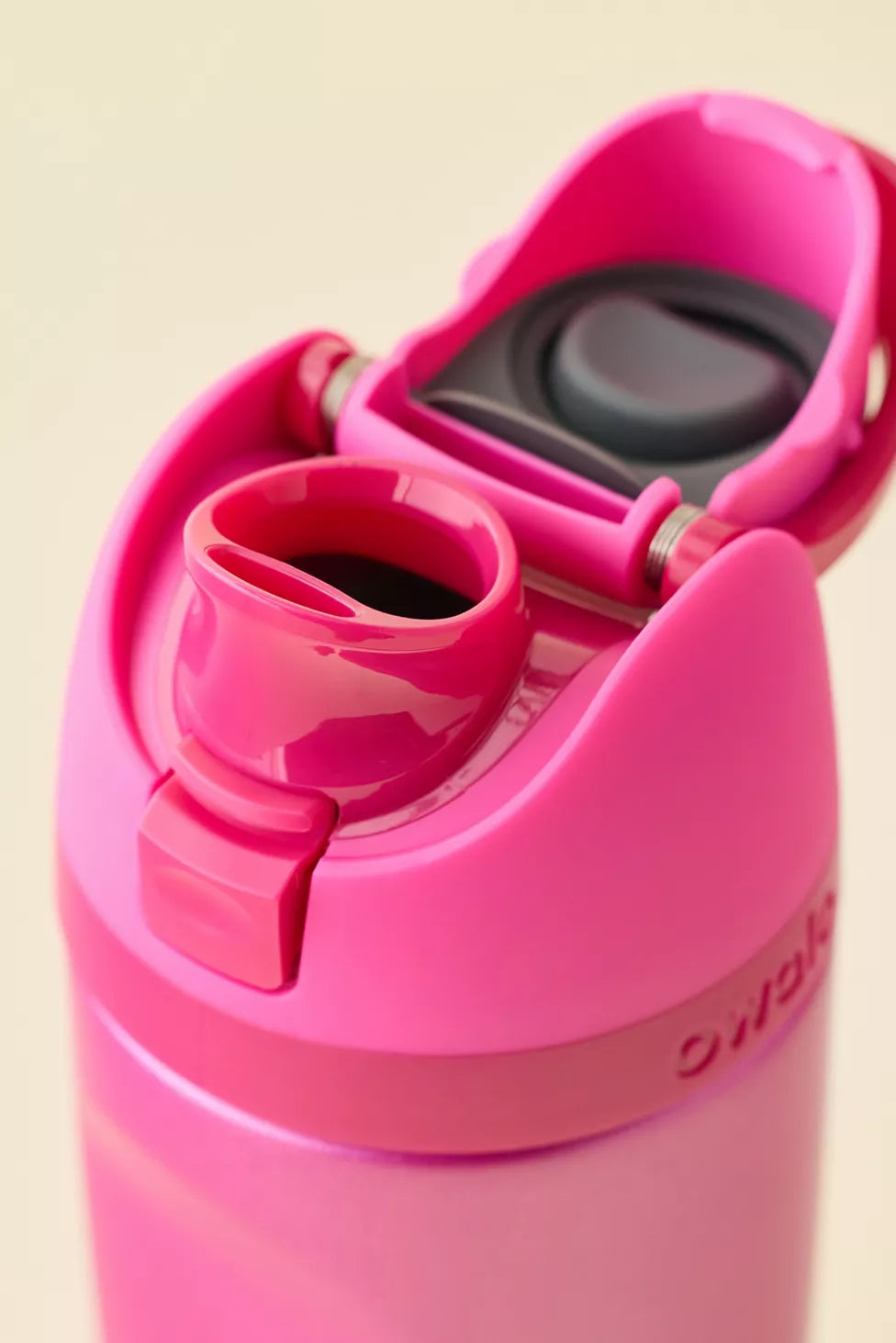 Owala Free Sip 16oz Water Bottle (Read My Lips)