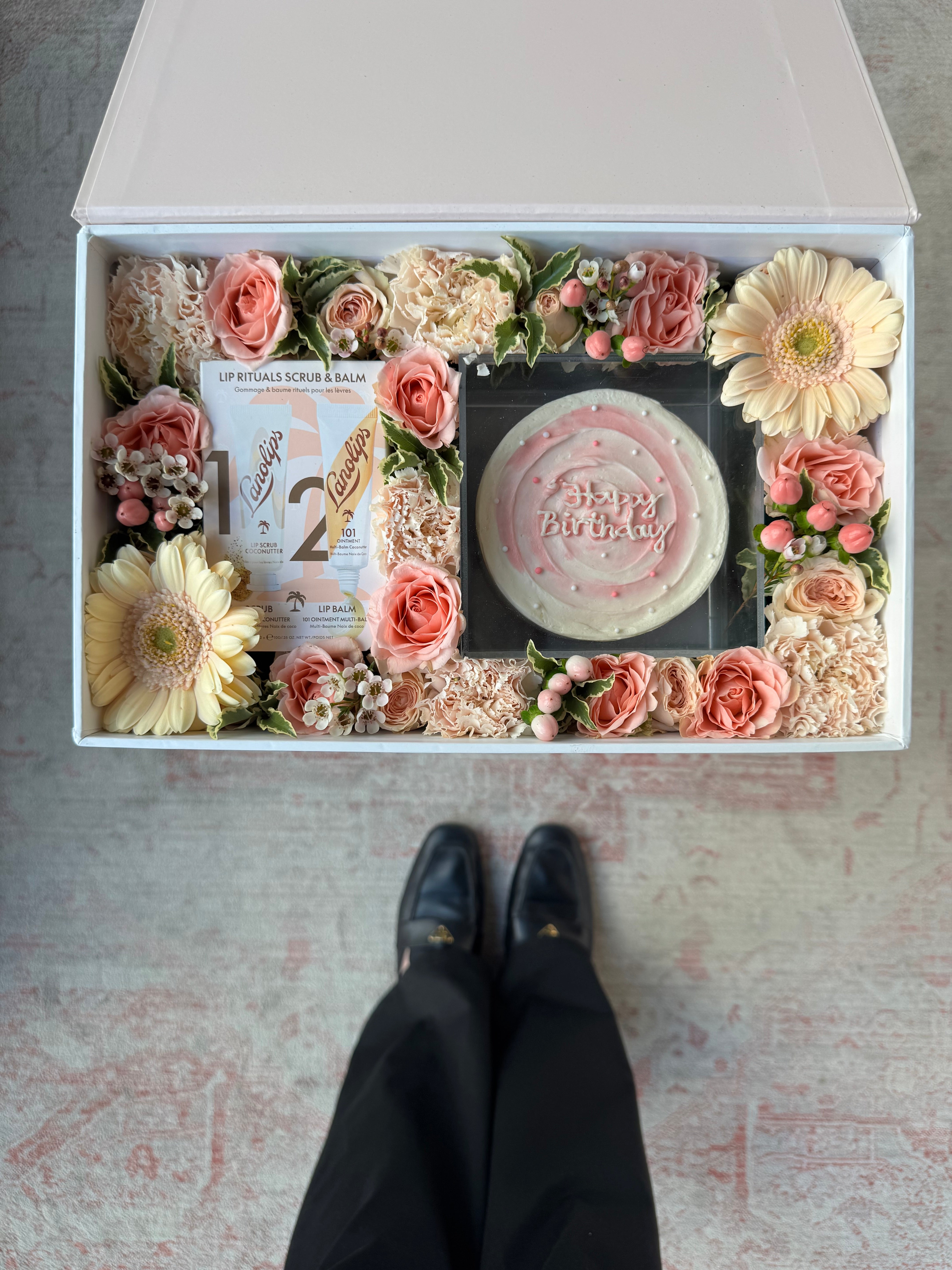 Boss Babe Tag + Cupcake Parcel