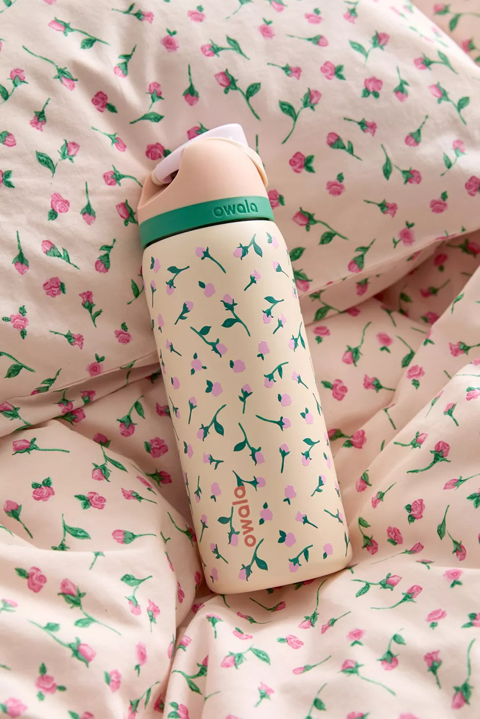 Owala Free Sip 32oz Water Bottle (Tea Time)