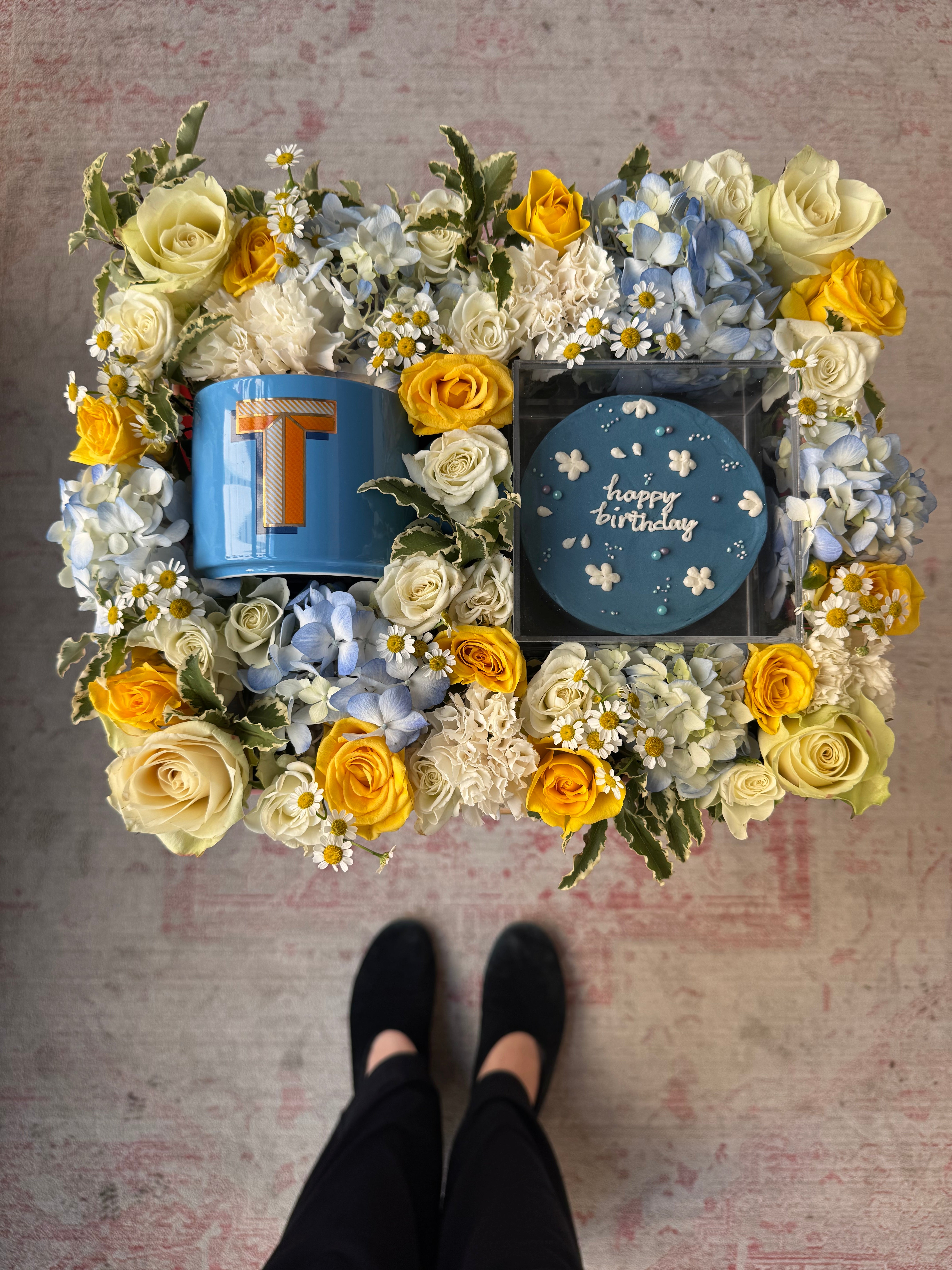 Letter R/E/T Tray with Cake