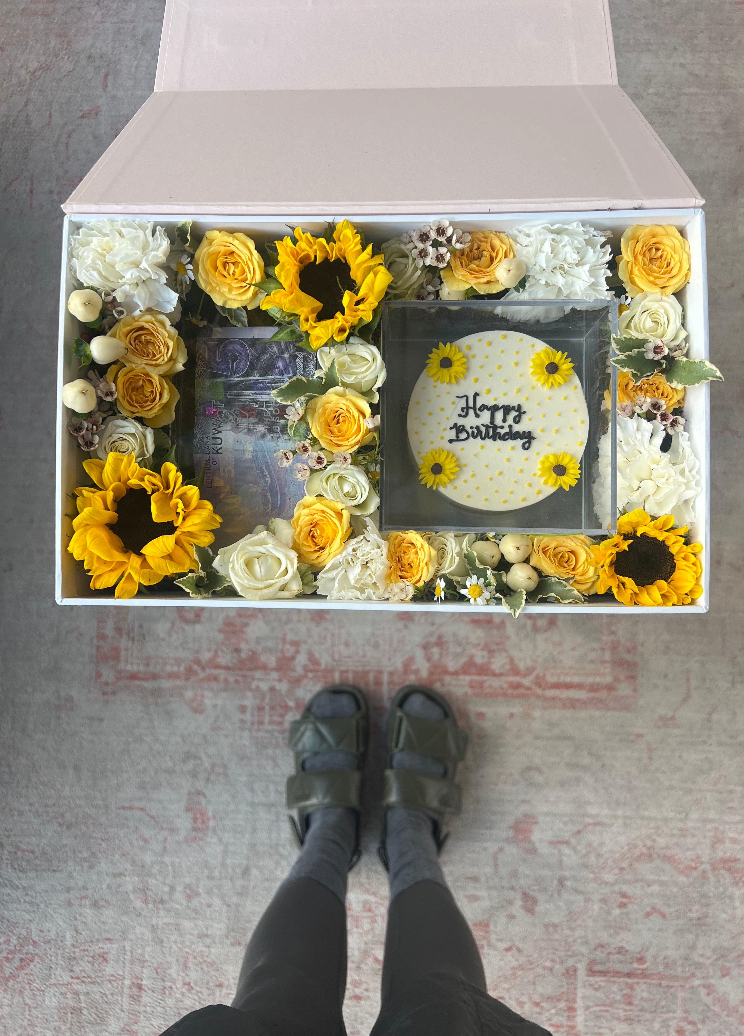 Sunflower Cake + Cash Parcel