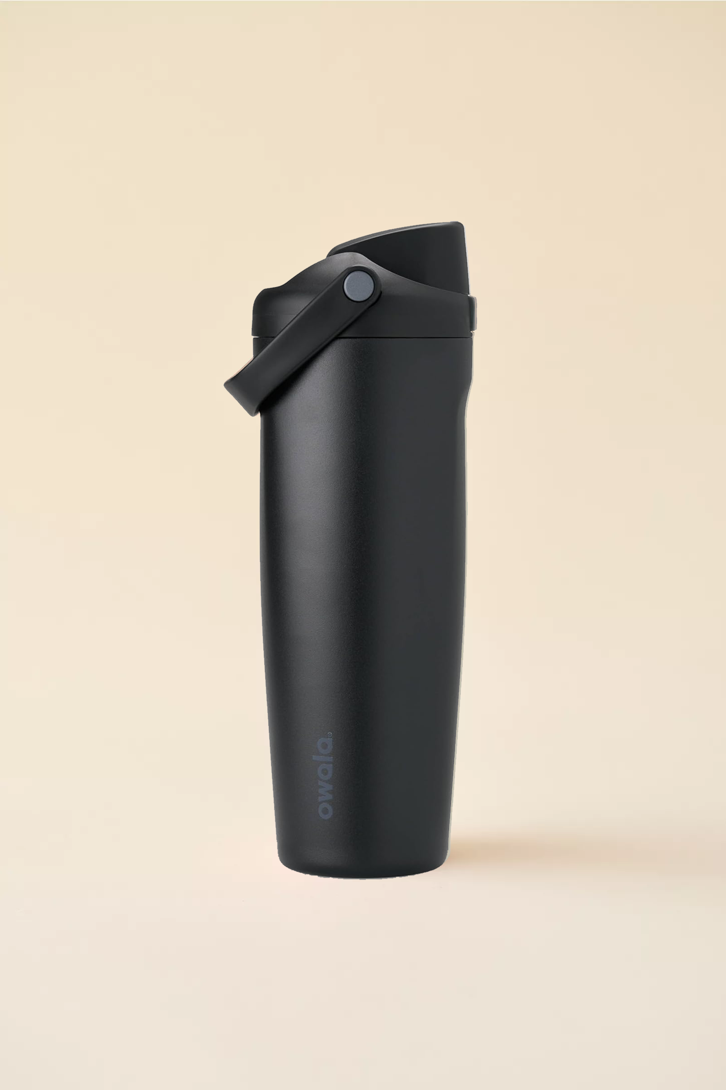 Owala FreeSip Sway 30 oz Water Bottle (Very Very Dark)