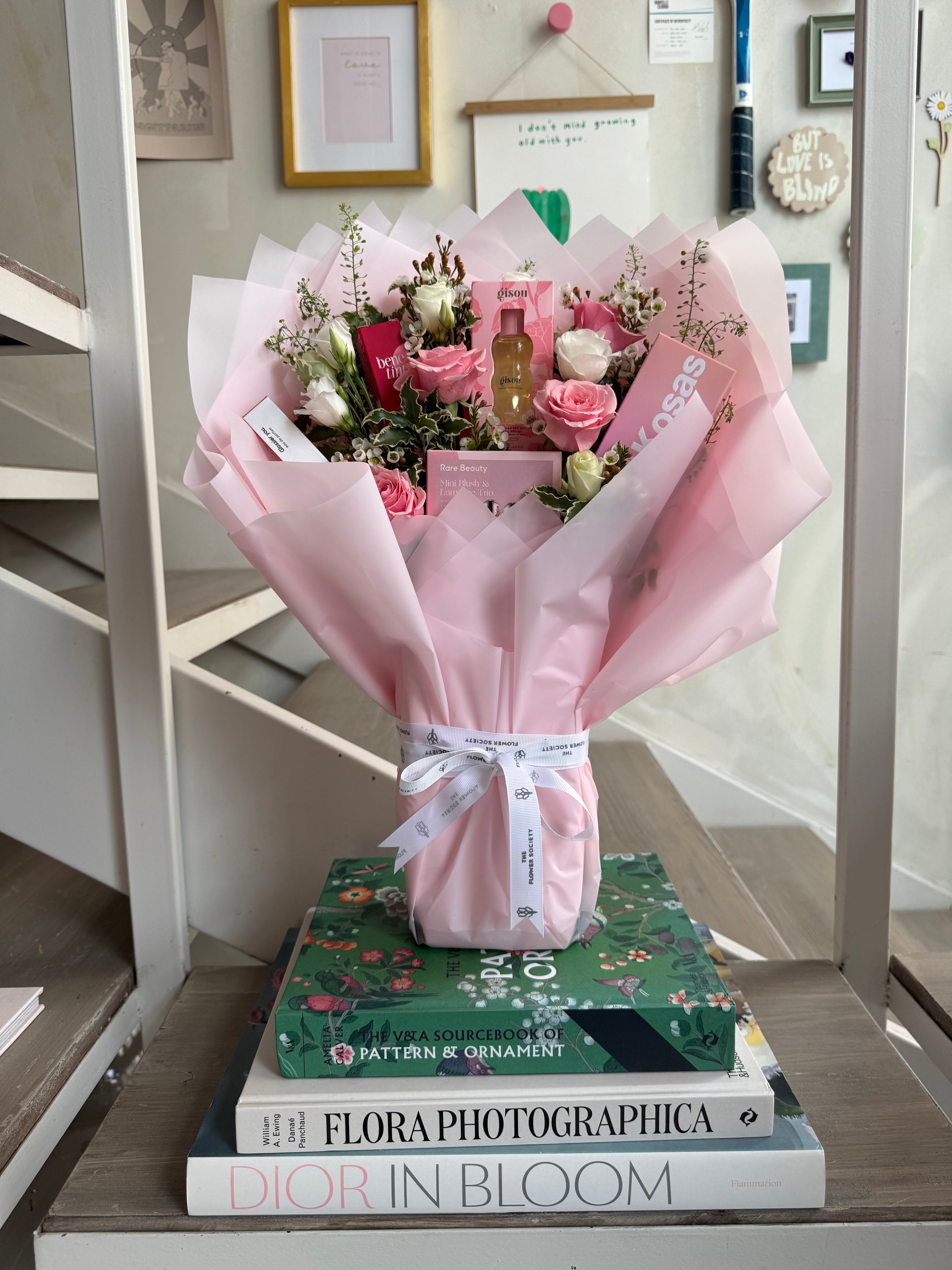 Glam Girly Hand Bouquet