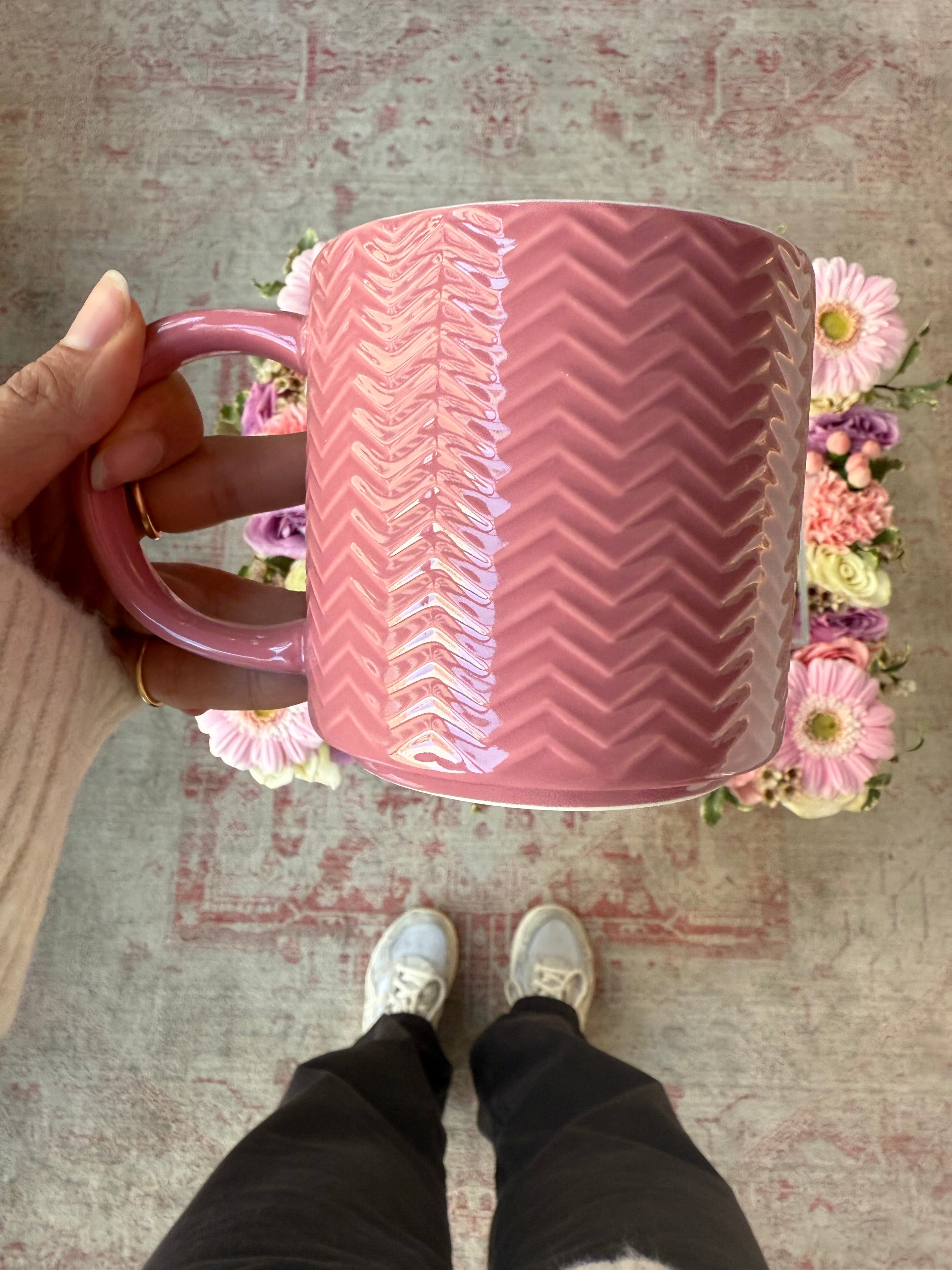 Capricorn Queen Birthday Tray (w/ Pink Mug)