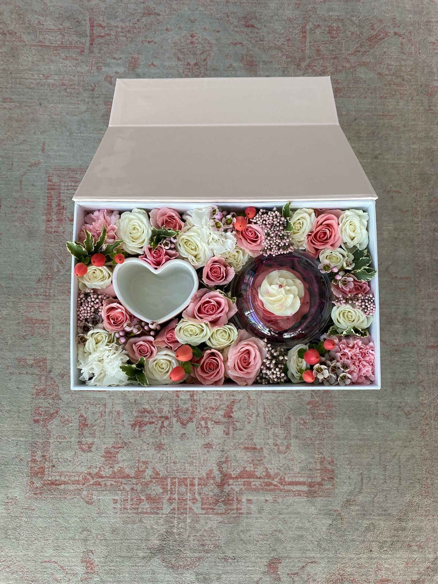 Hearts & Cupcakes Gift Parcel