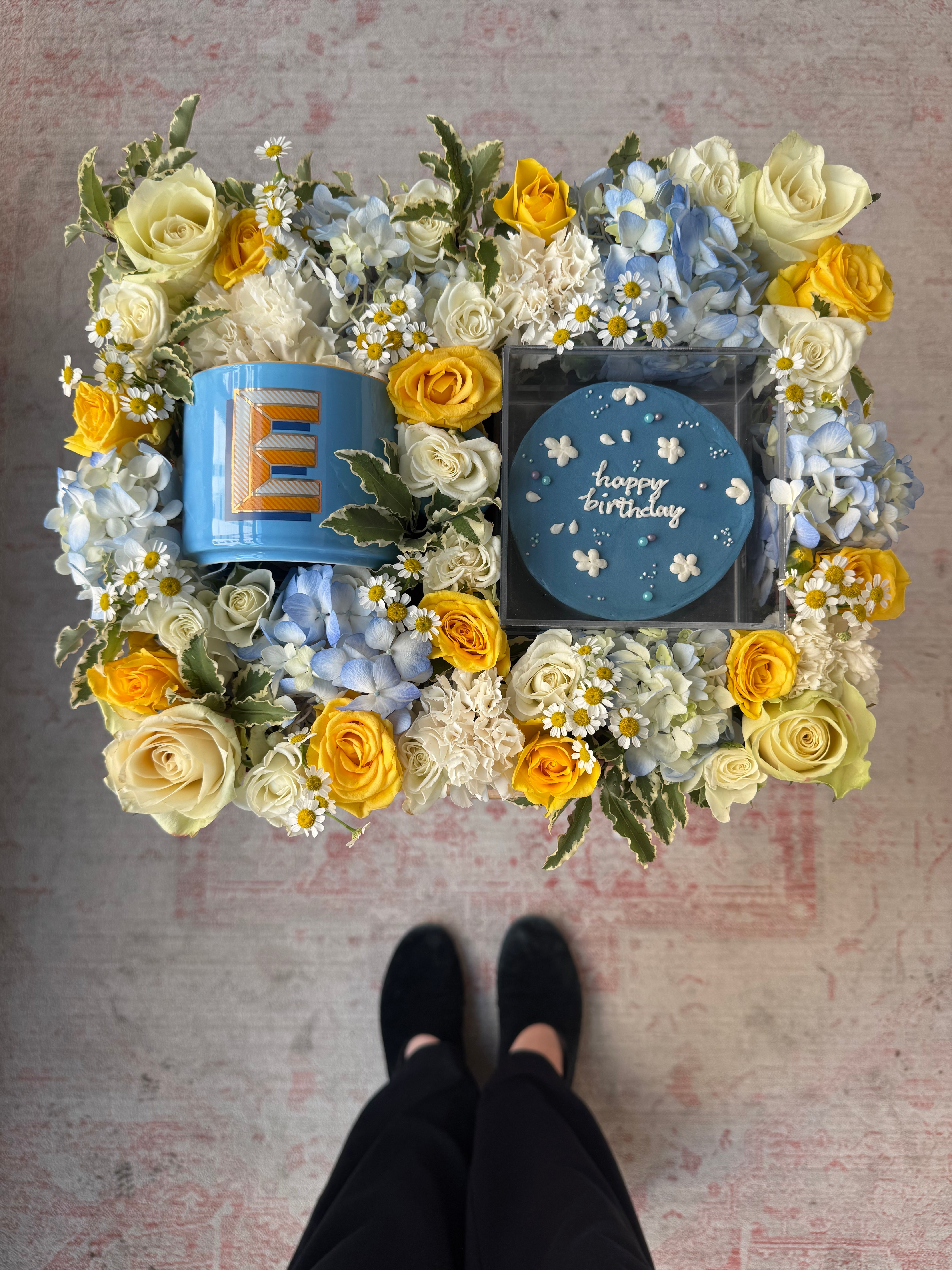 Letter R/E/T Tray with Cake