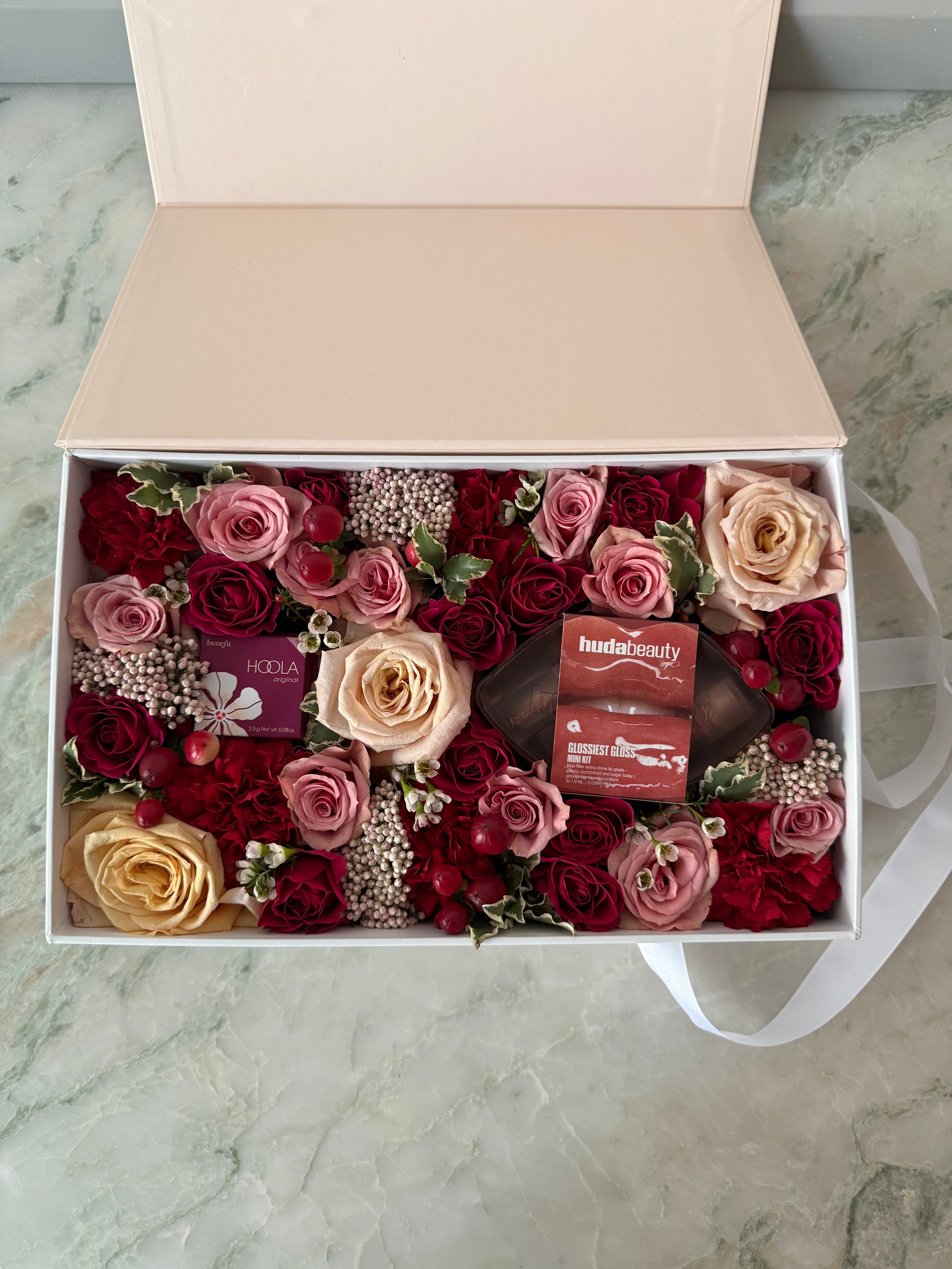 Huda Beauty Full Glam Gift Parcel