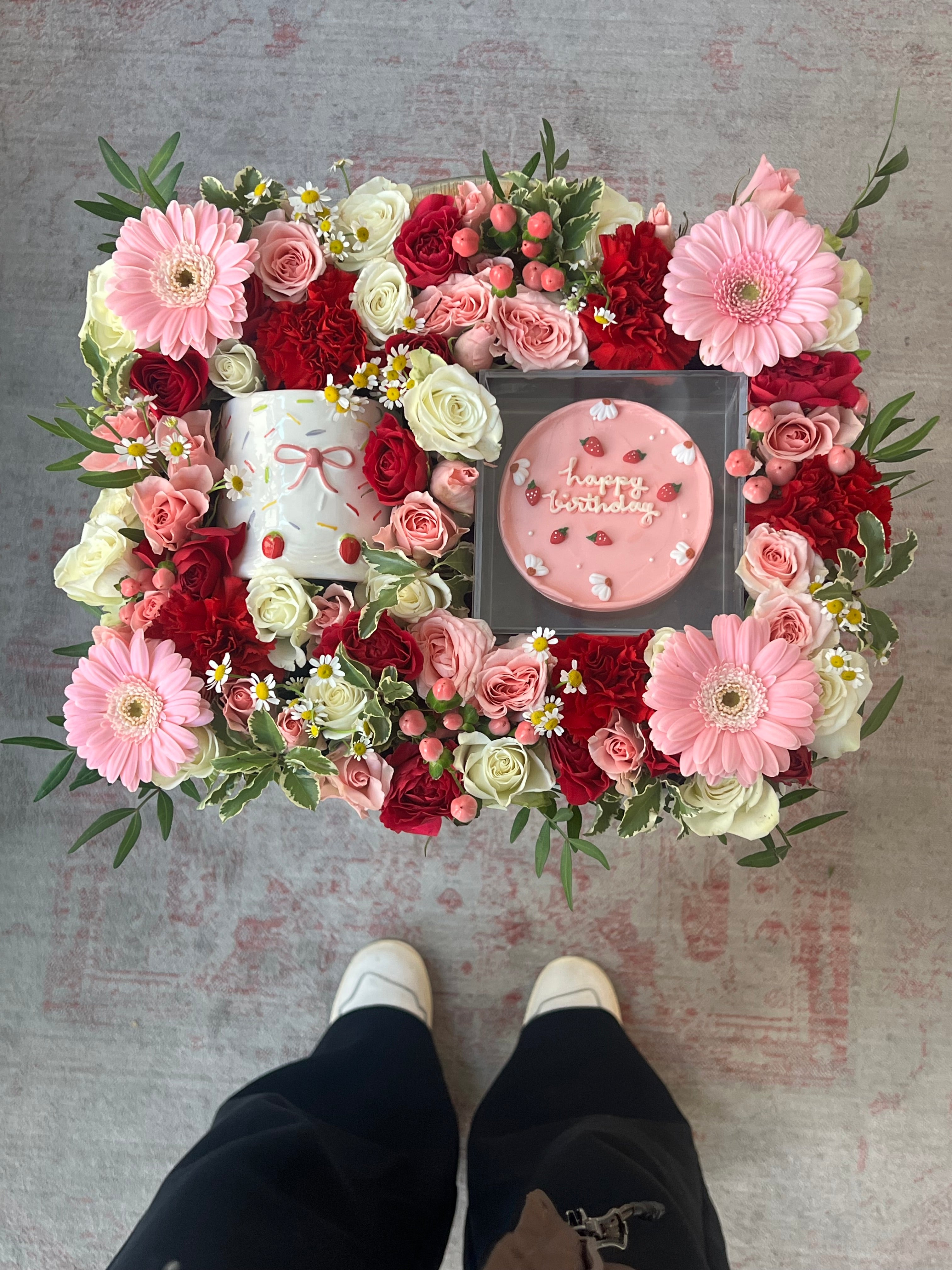 Bow & Berries Birthday Tray