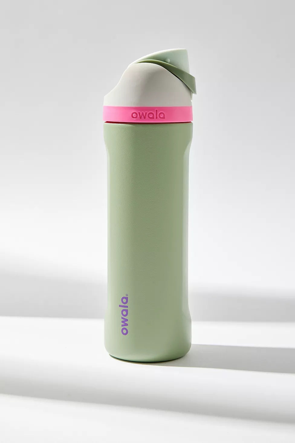 Owala Free Sip 24oz Water Bottle (Neo Sage)