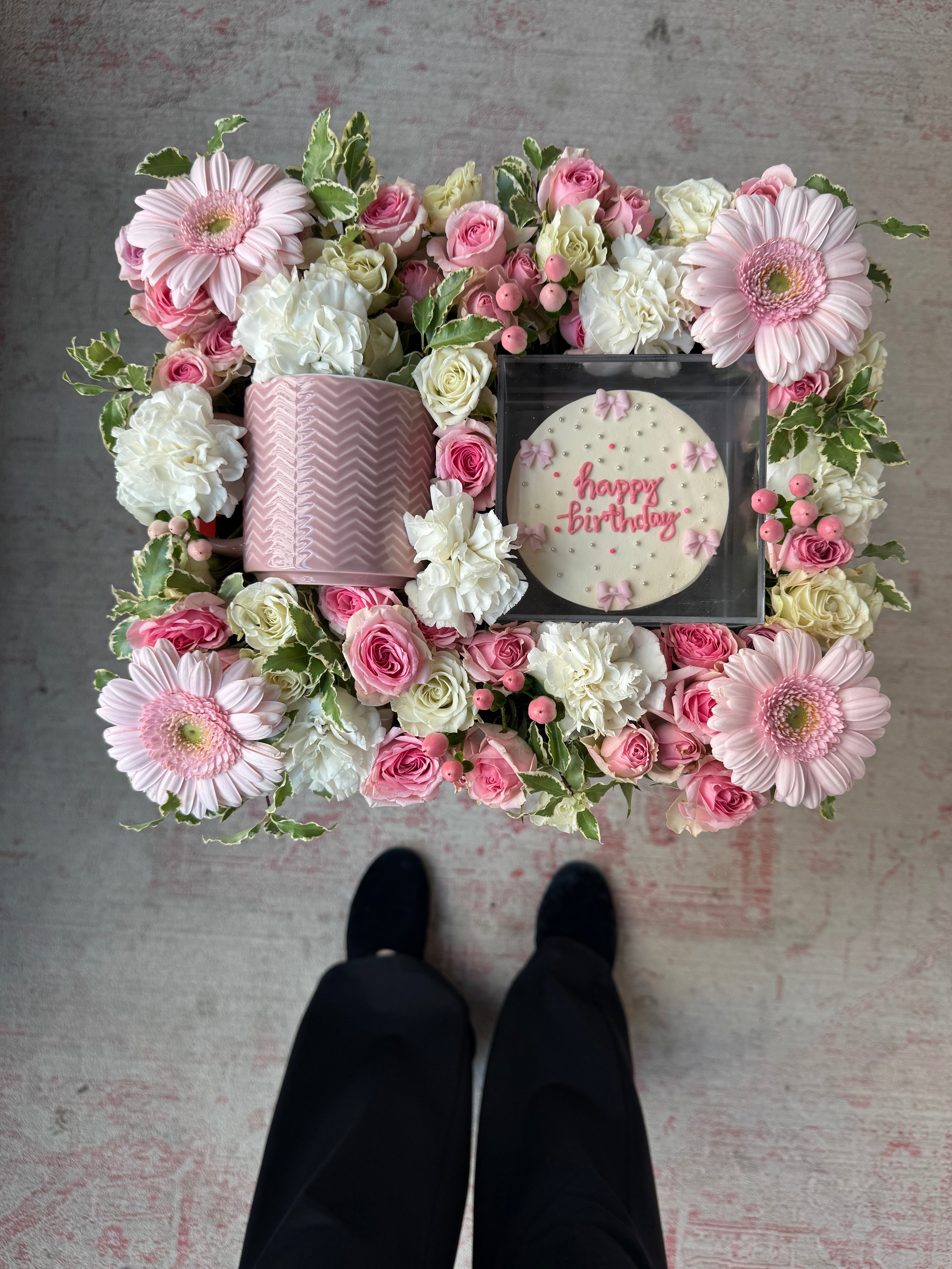 Bowtastic Birthday Tray (w/ Pink Bow Mug)