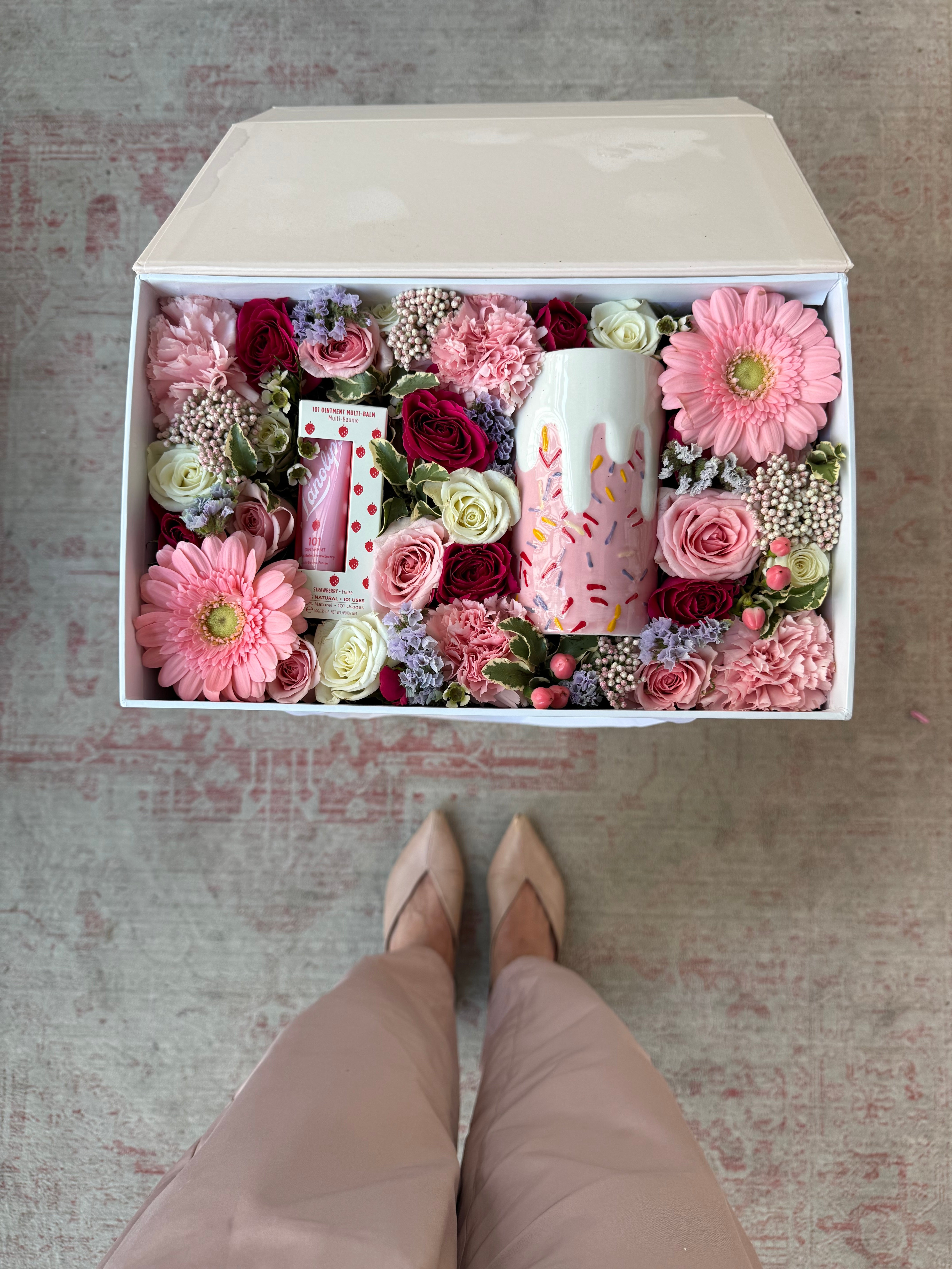 Sweet Cakes Parcel