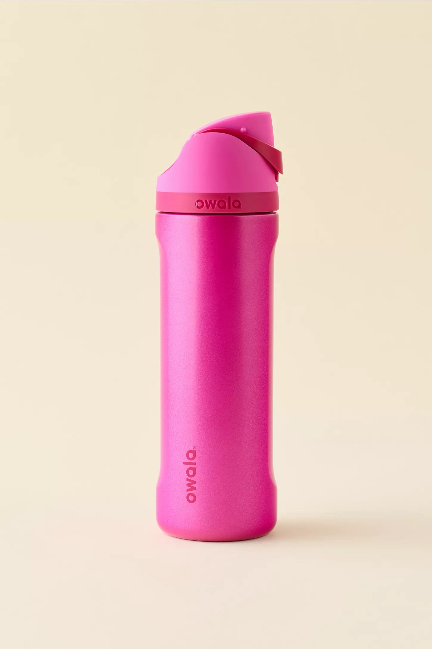 Owala Free Sip 24oz Water Bottle (Read My Lips)