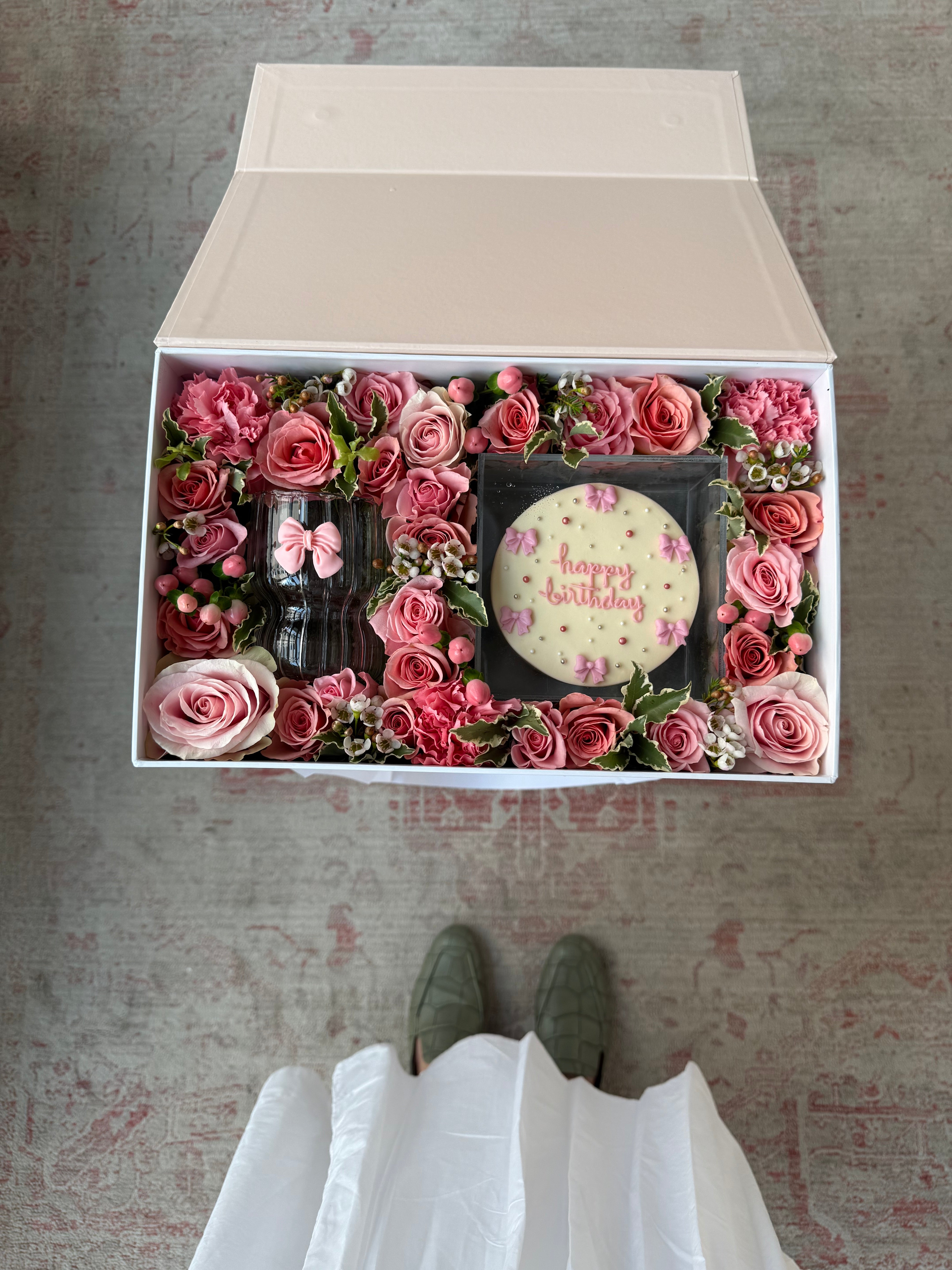 Pink Bow Perfection Birthday Parcel
