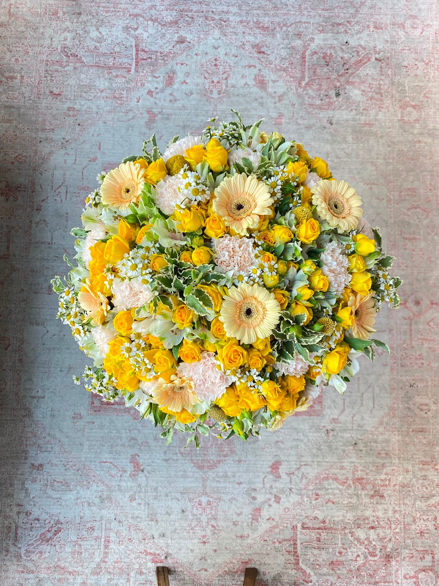 Buttercream Bloom - Vase