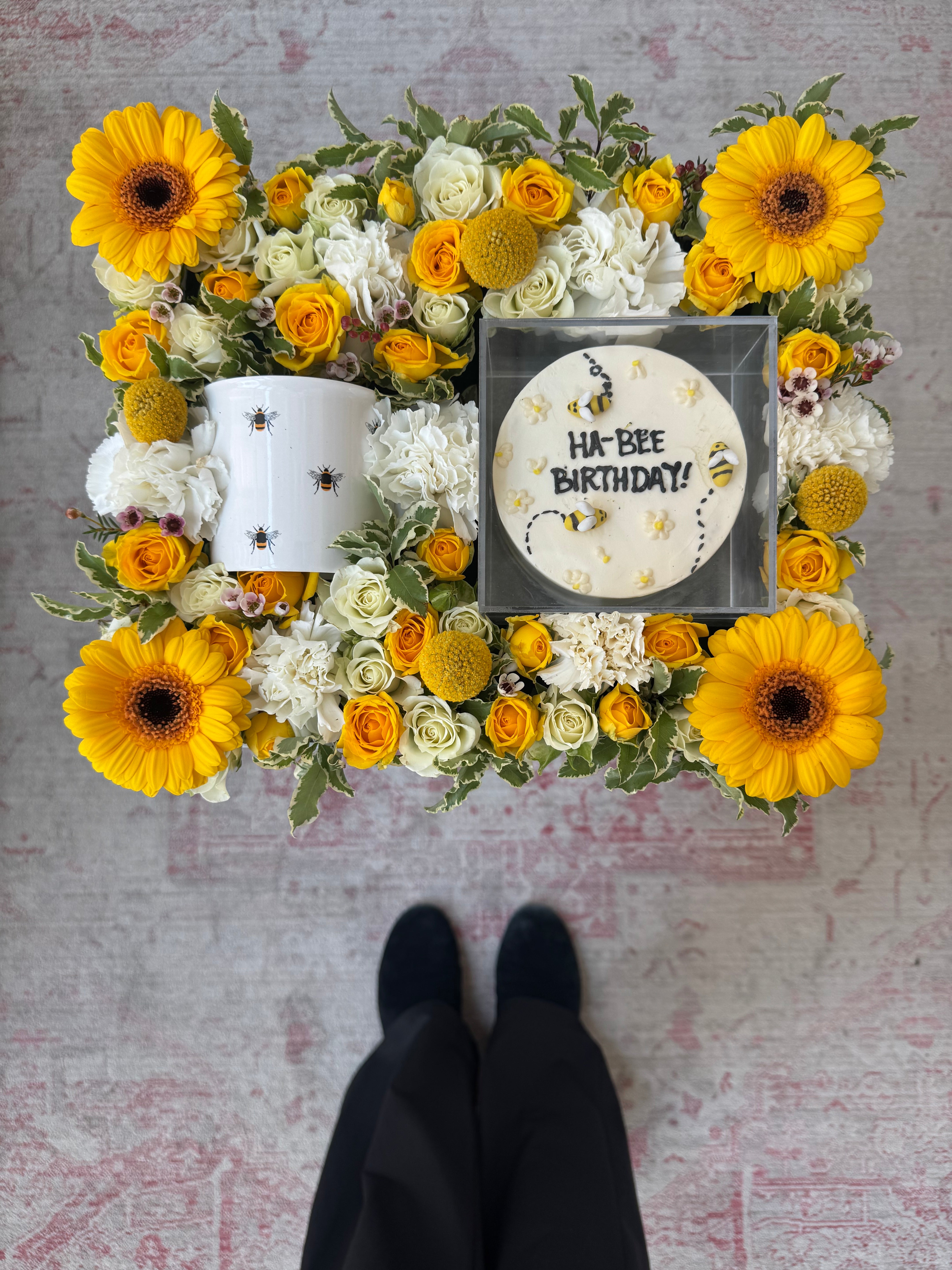 Happ-Bee Birthday Tray (With Mug )