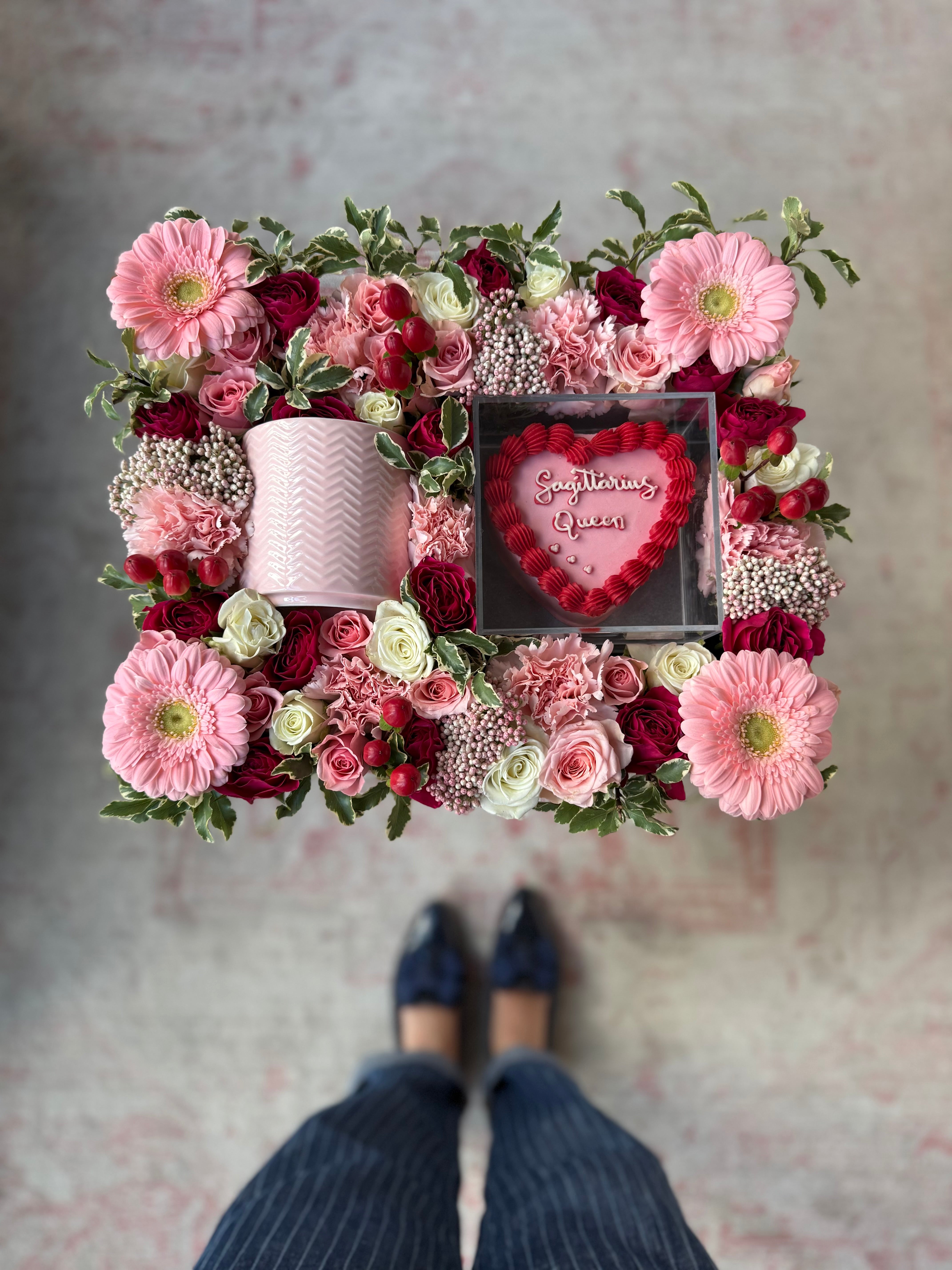 Sagittarius Queen Birthday Tray (w/ Pink Mug)