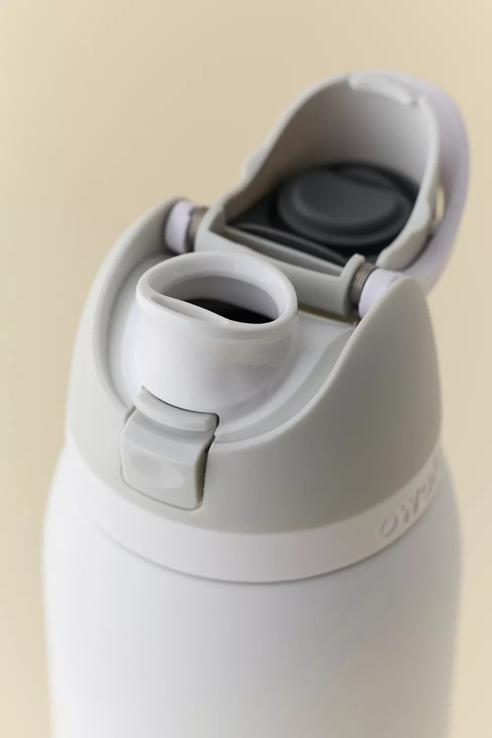 Owala Free Sip 40oz Water Bottle (Shy Marshmellow)