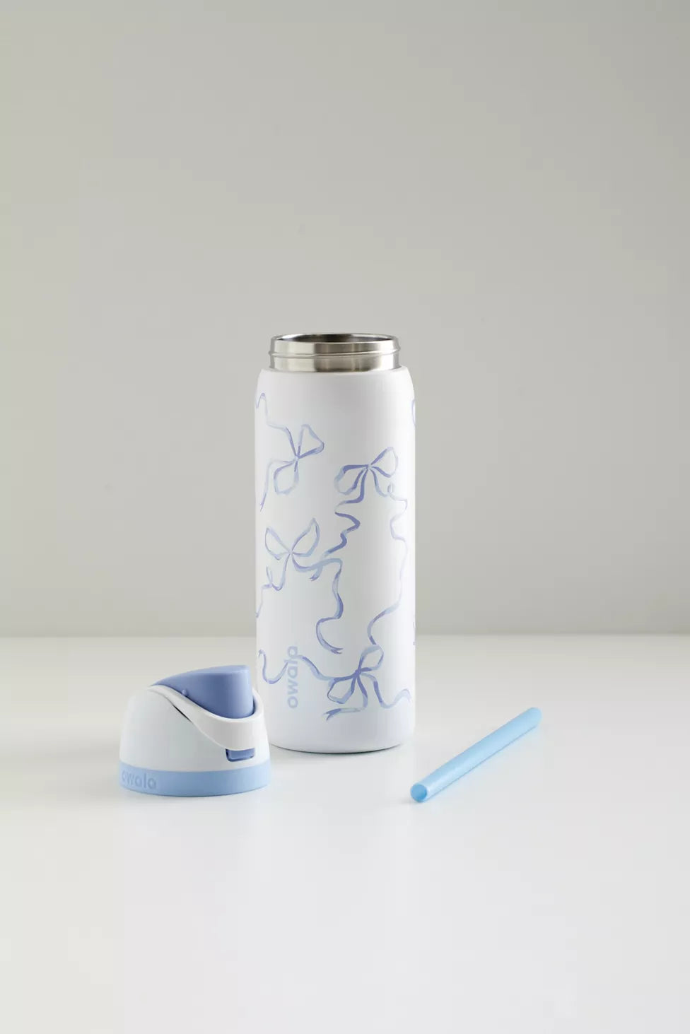 Owala Free Sip 32oz Water Bottle (Tied & True)