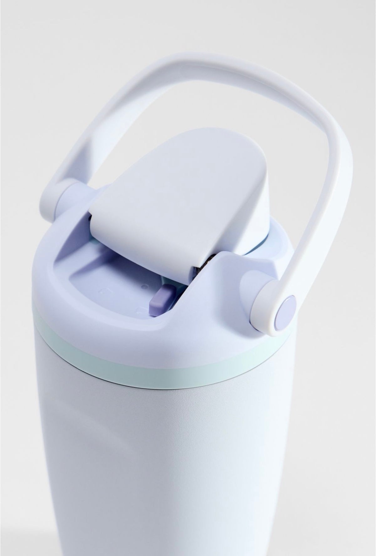Owala Free Sip 18oz Water Bottle (Lilac)