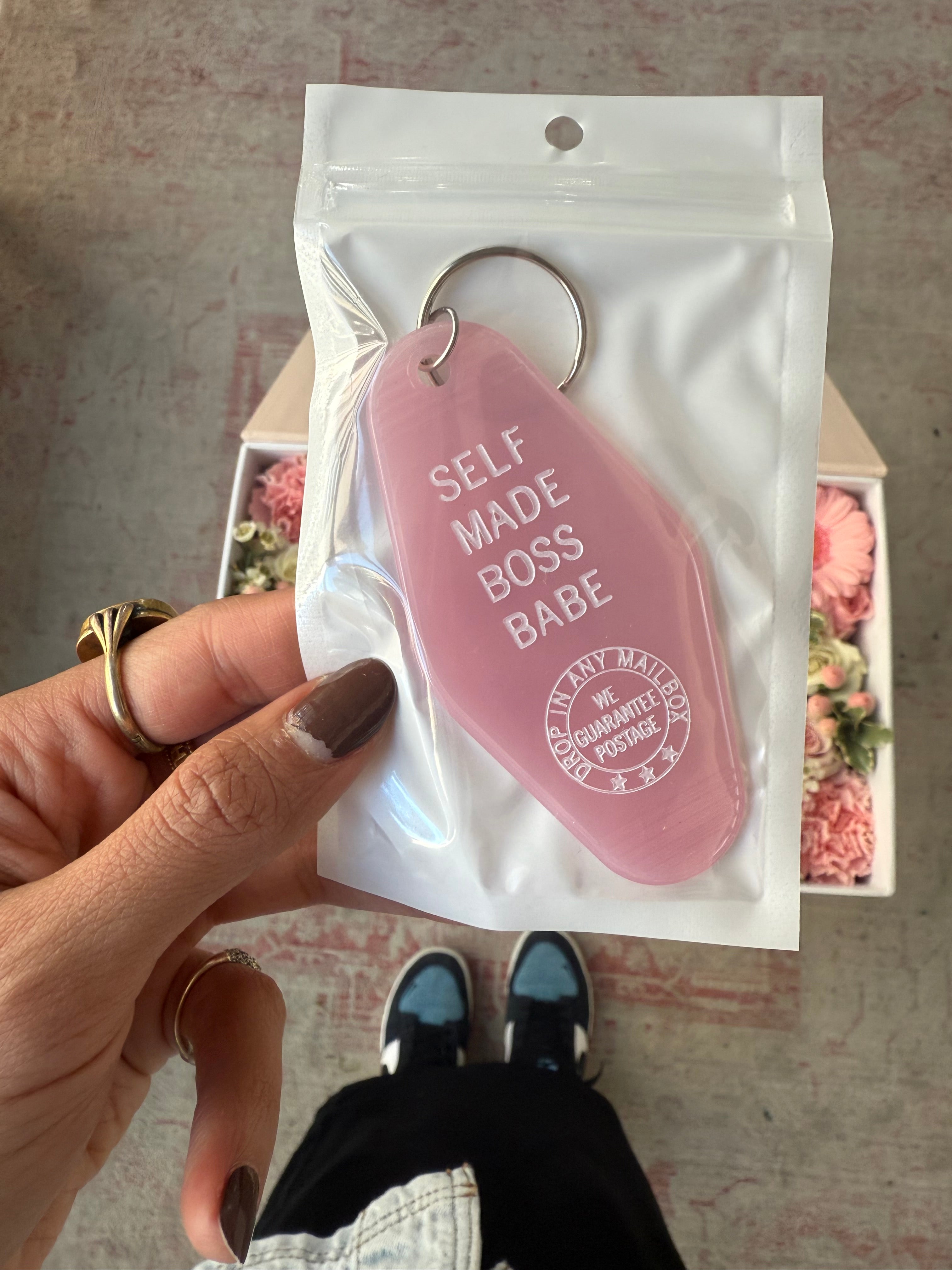 Boss Babe Tag + Cupcake Parcel