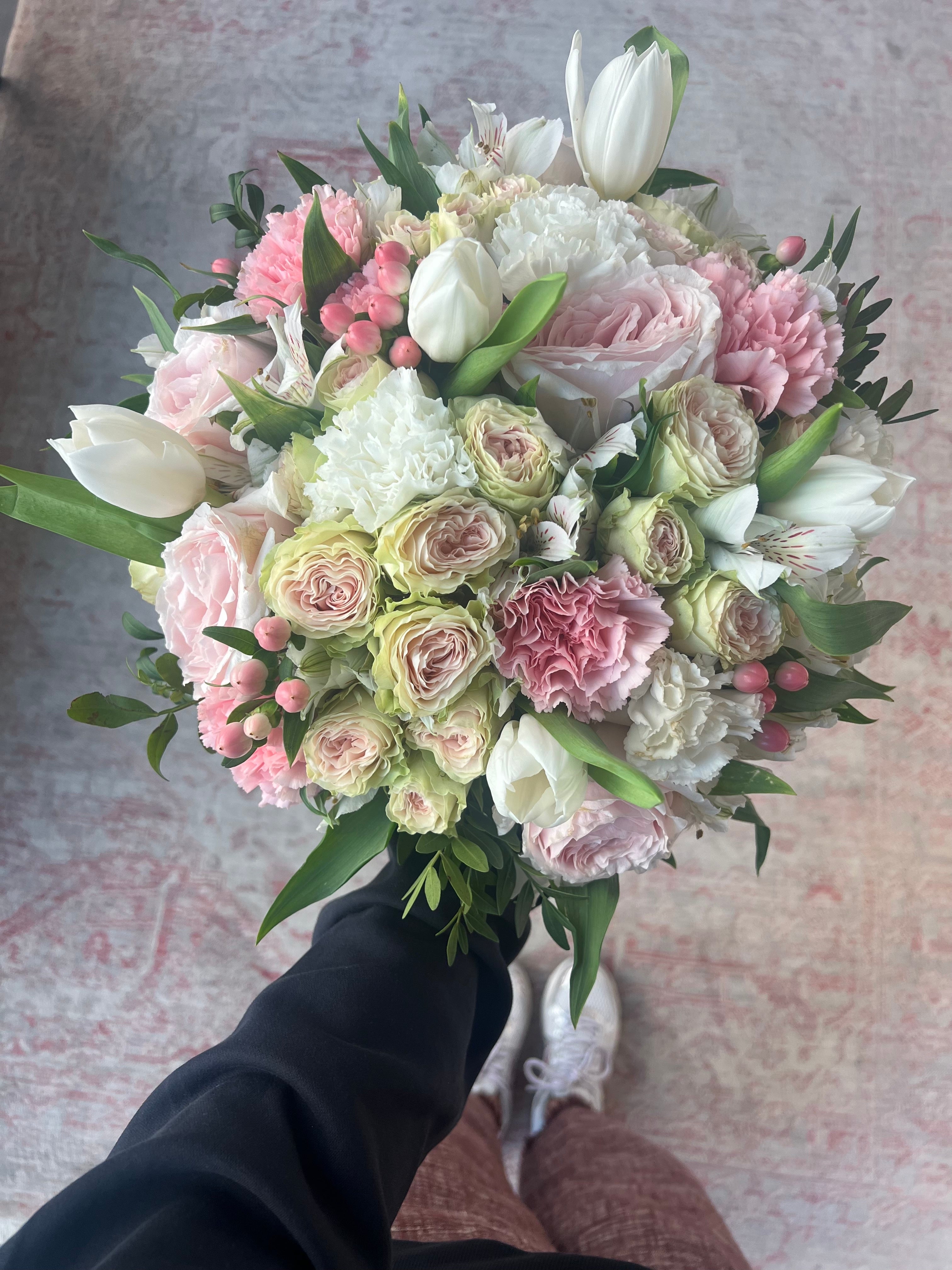 Annaw Hand Bouquet