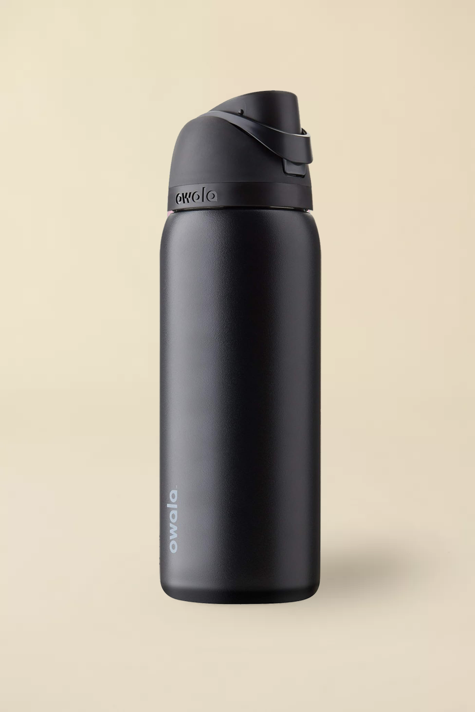 Owala Free Sip 32oz Water Bottle (Very Very Very Dark)