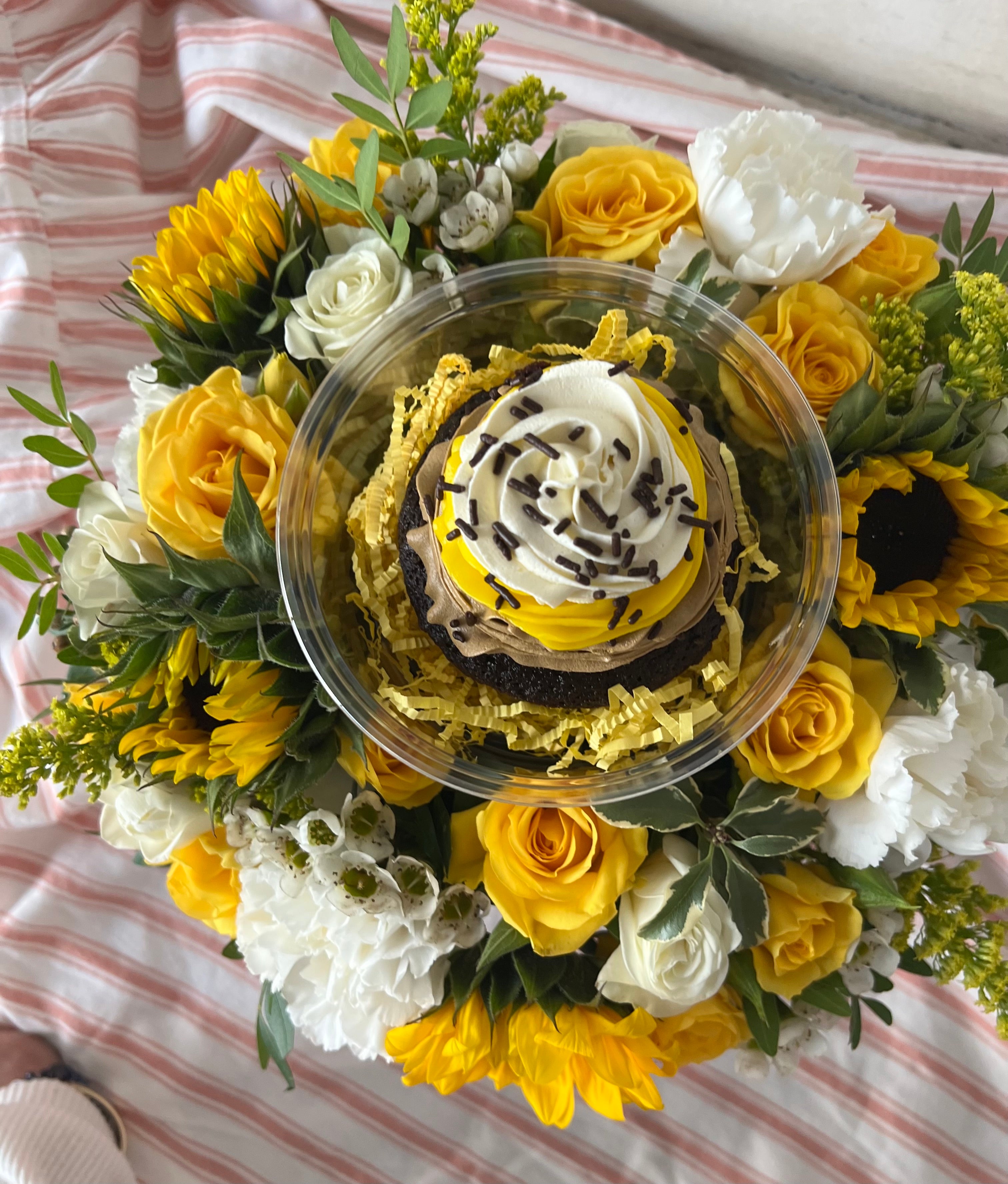 Yellow Cupcake Hatbox